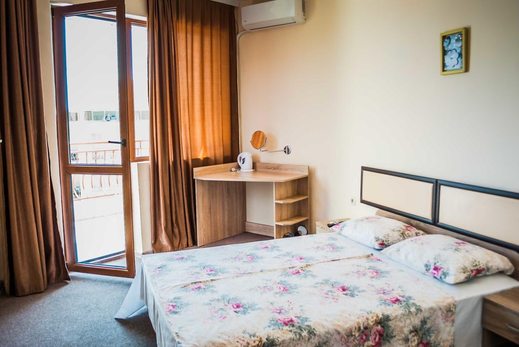 Family Hotel Amore Бяла Экстерьер фото