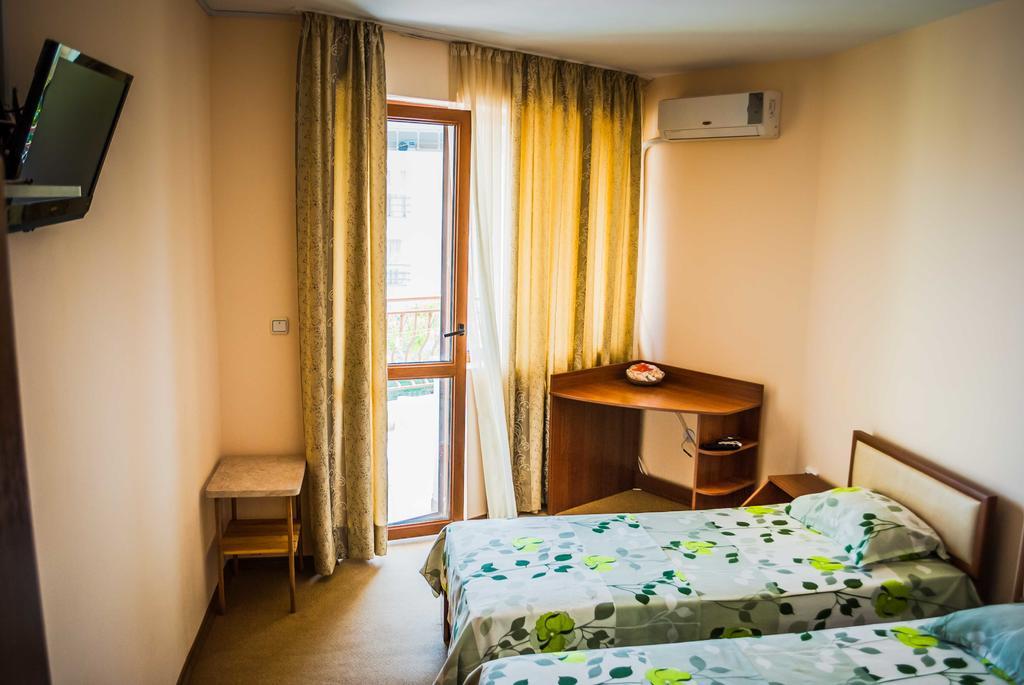 Family Hotel Amore Бяла Экстерьер фото