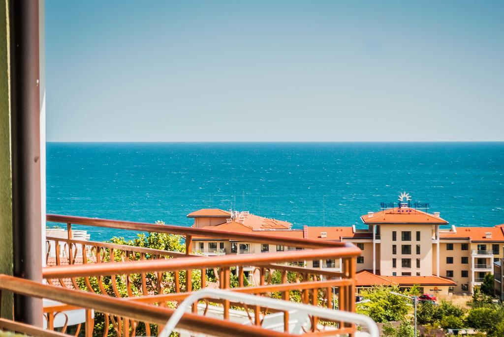 Family Hotel Amore Бяла Экстерьер фото